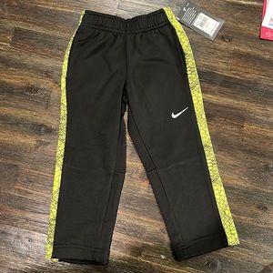 NWT Nike Therma toddler 2T black and neon pants.